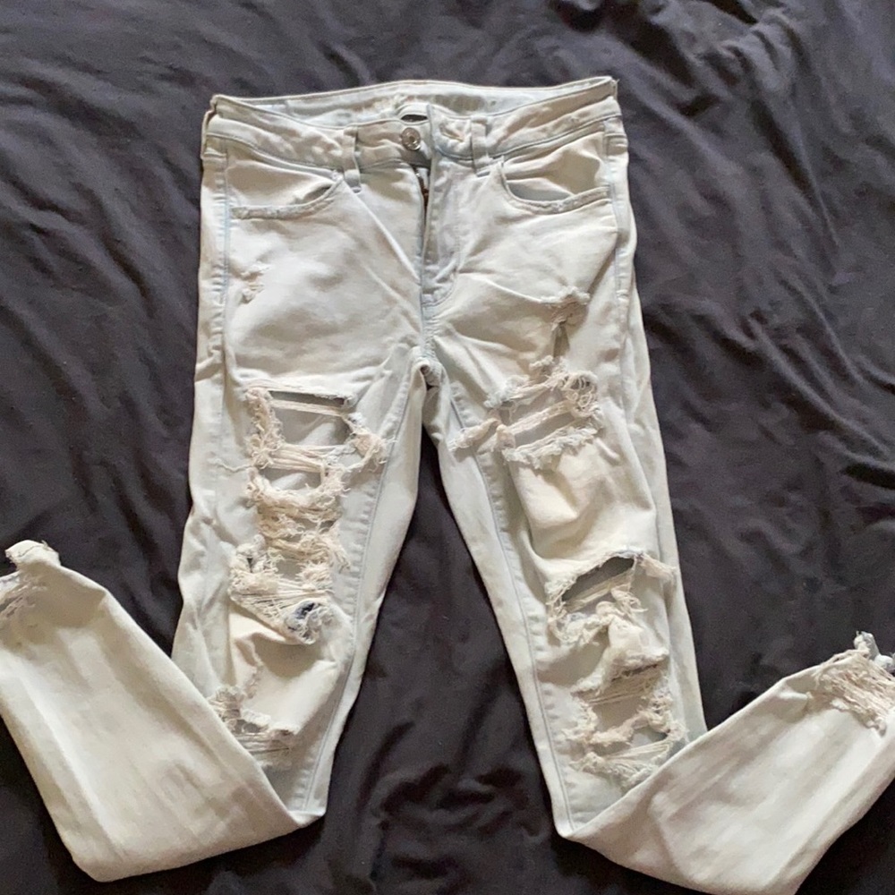 american eagle ripped jeans